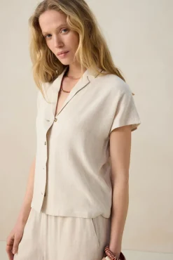 Beige blouse met korte mouwen