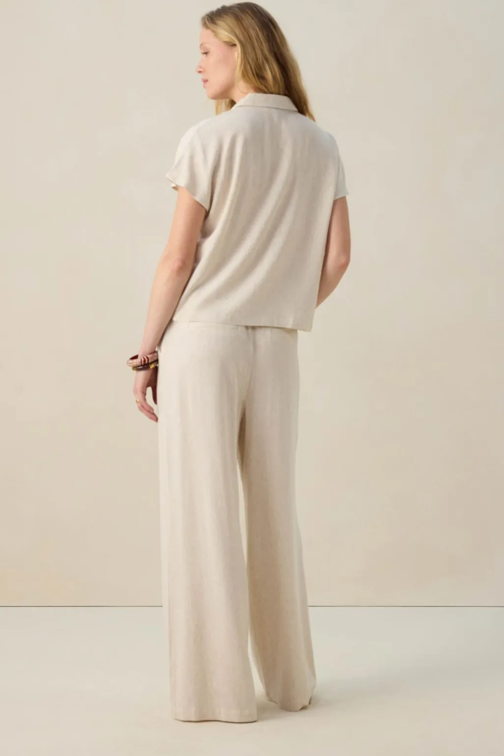 Beige blouse met korte mouwen