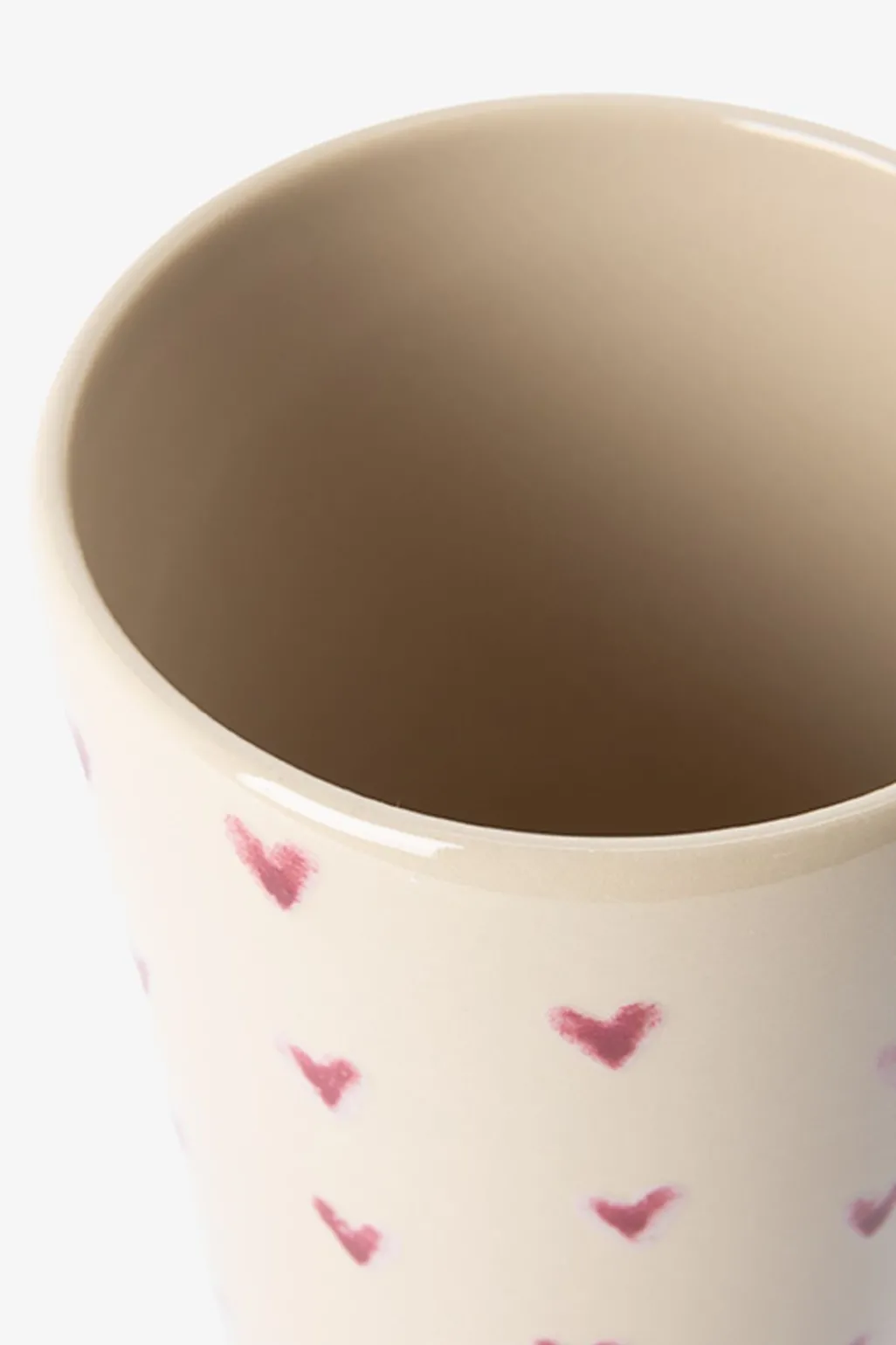 Beige latte mokken met hartjes