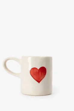 Beige mok met rood hart