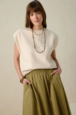 Beige mouwloze sweater