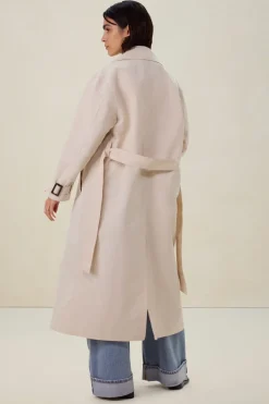 Beige trenchcoat met ceintuur