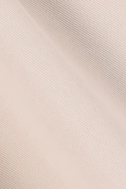 Beige trenchcoat met ceintuur