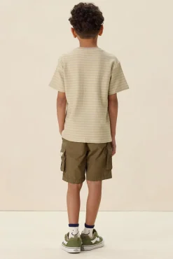 Beige t-shirt met strepen