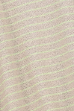 Beige t-shirt met strepen