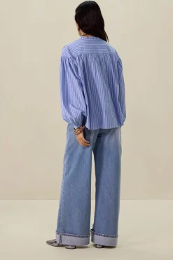 Blauw gestreepte blouse met ruffles