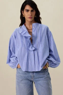 Blauw gestreepte blouse met ruffles