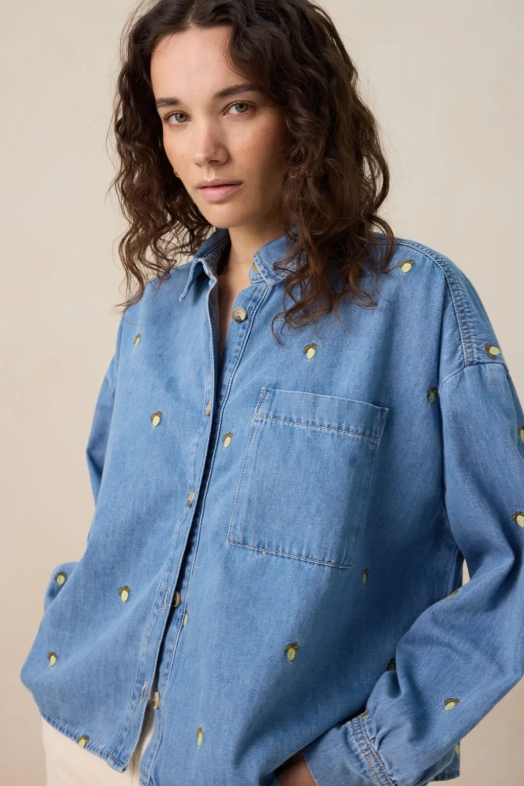 Blauwe denim blouse met embroidery