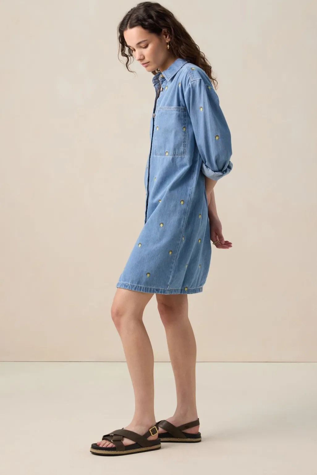 Blauwe denim jurk met embroidery