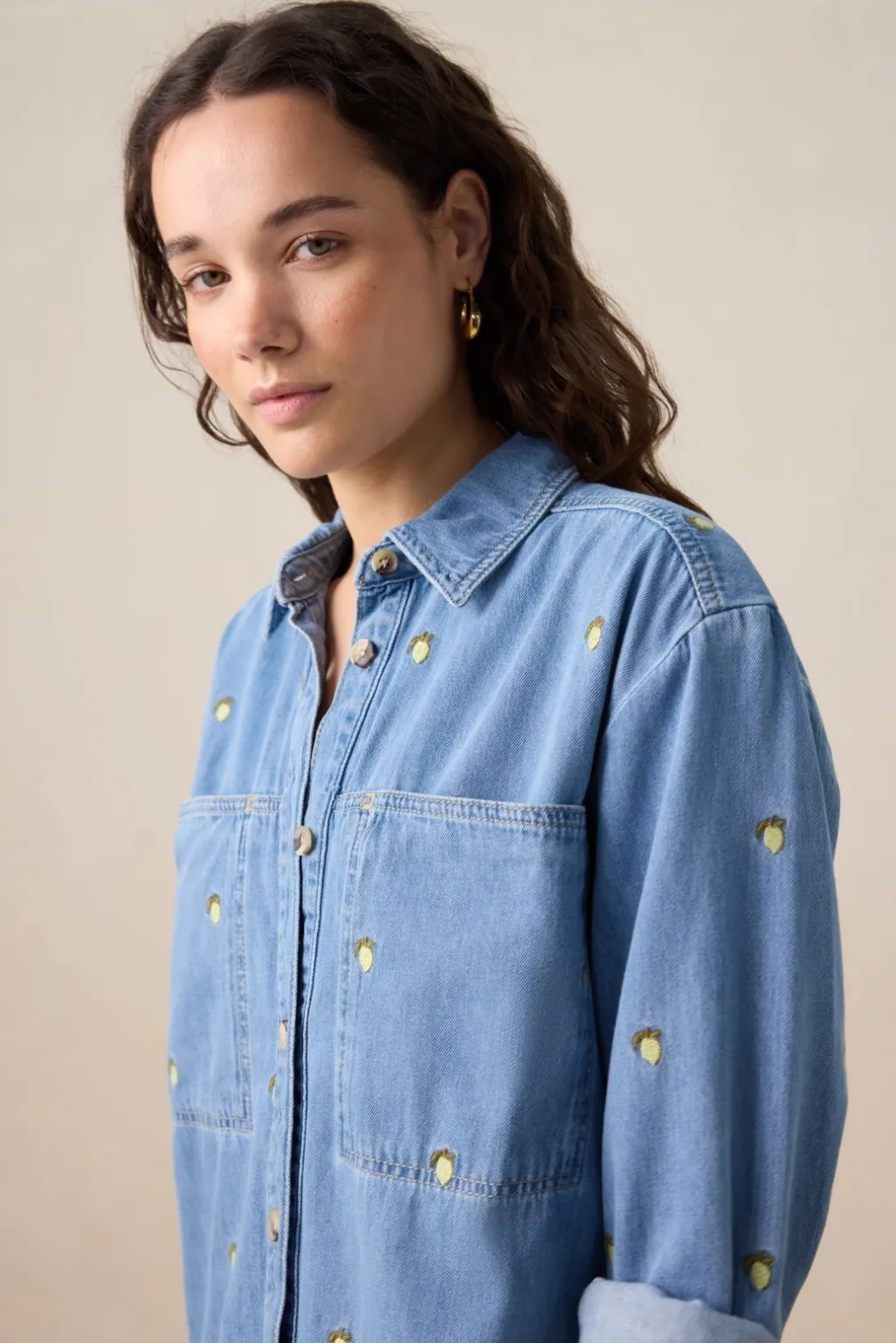 Blauwe denim jurk met embroidery