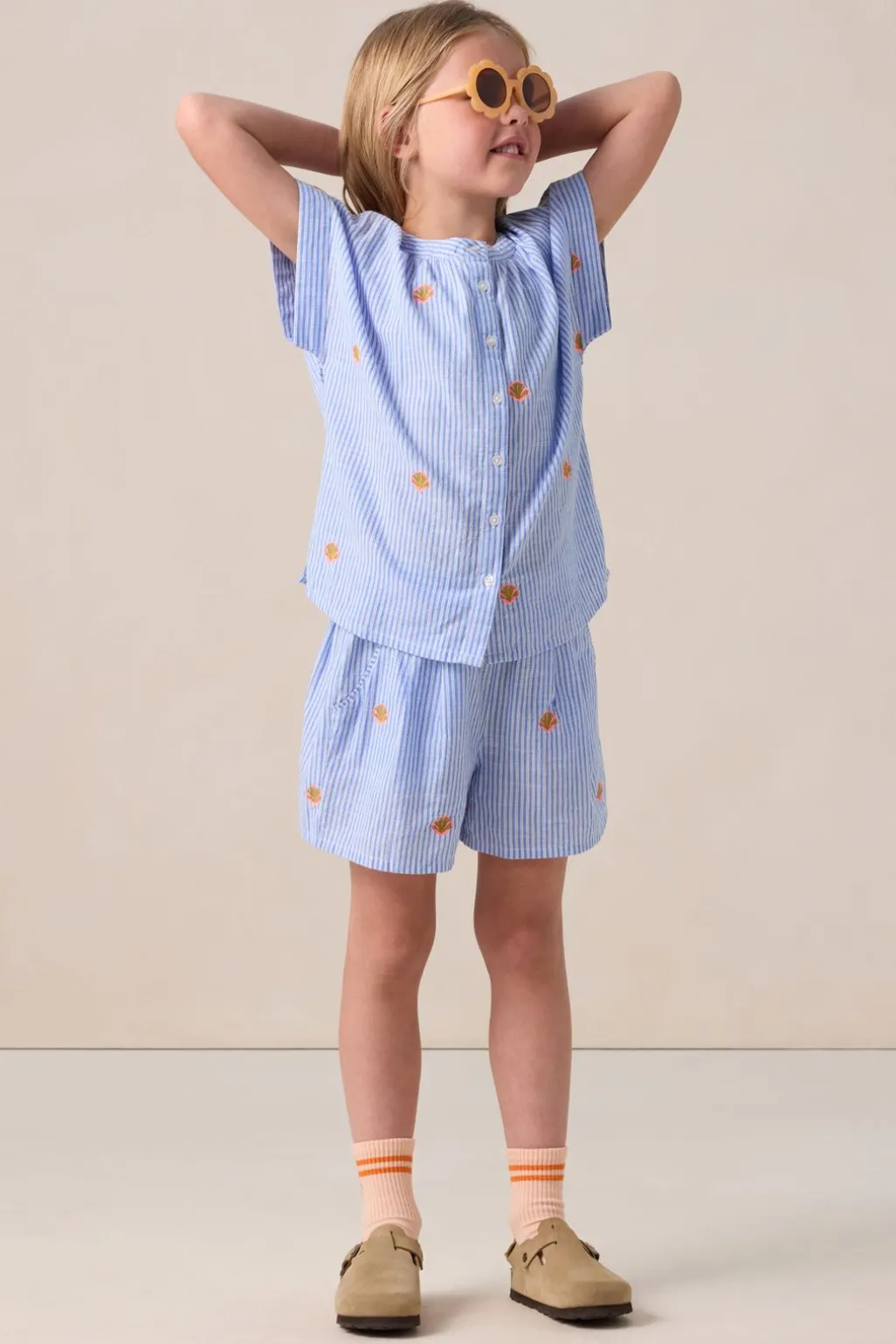 Blauwe gestreepte blouse met embroidery
