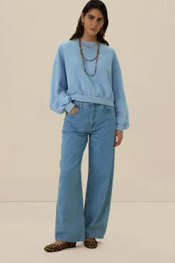 Blauwe high waist curved leg jeans