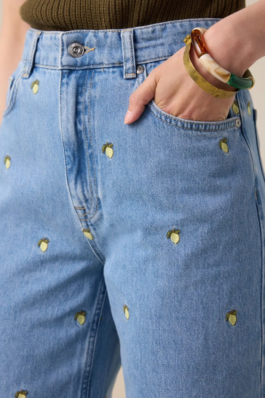 Blauwe high waist denim broek met embroidery