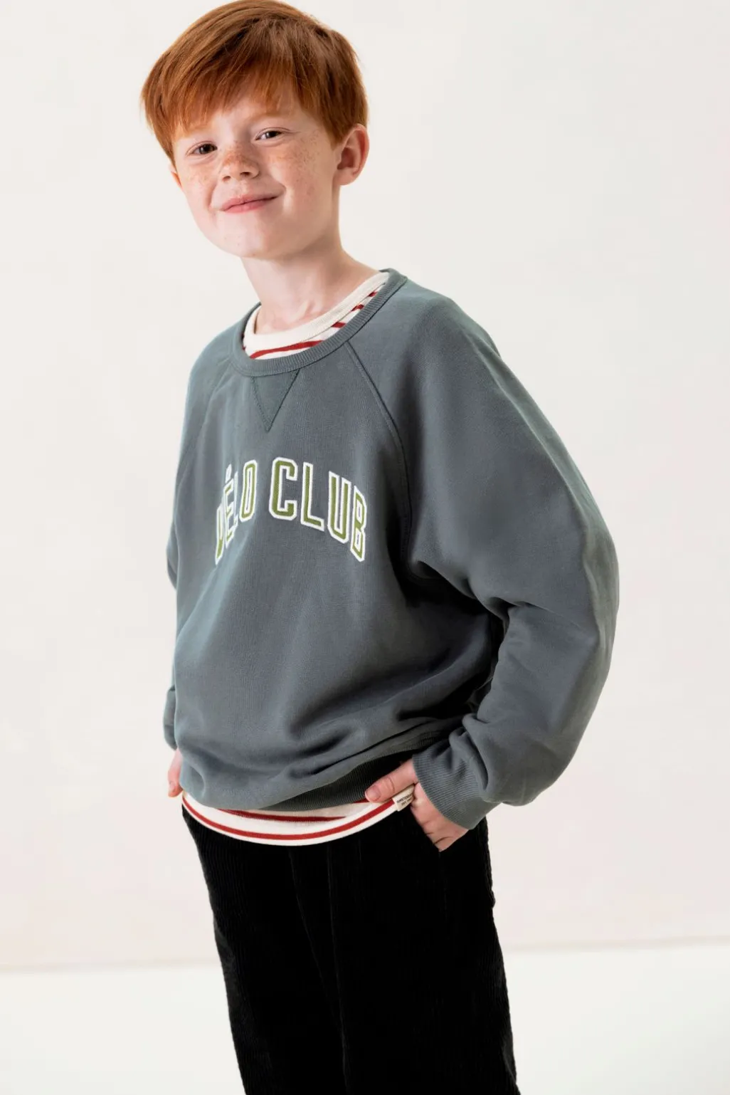 Blauwe raglan sweater met artwork