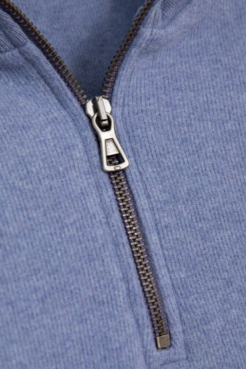 Blauwe sweater met rits