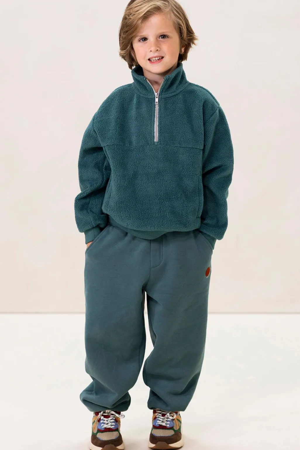 Blauwe sweatpants met embroidery