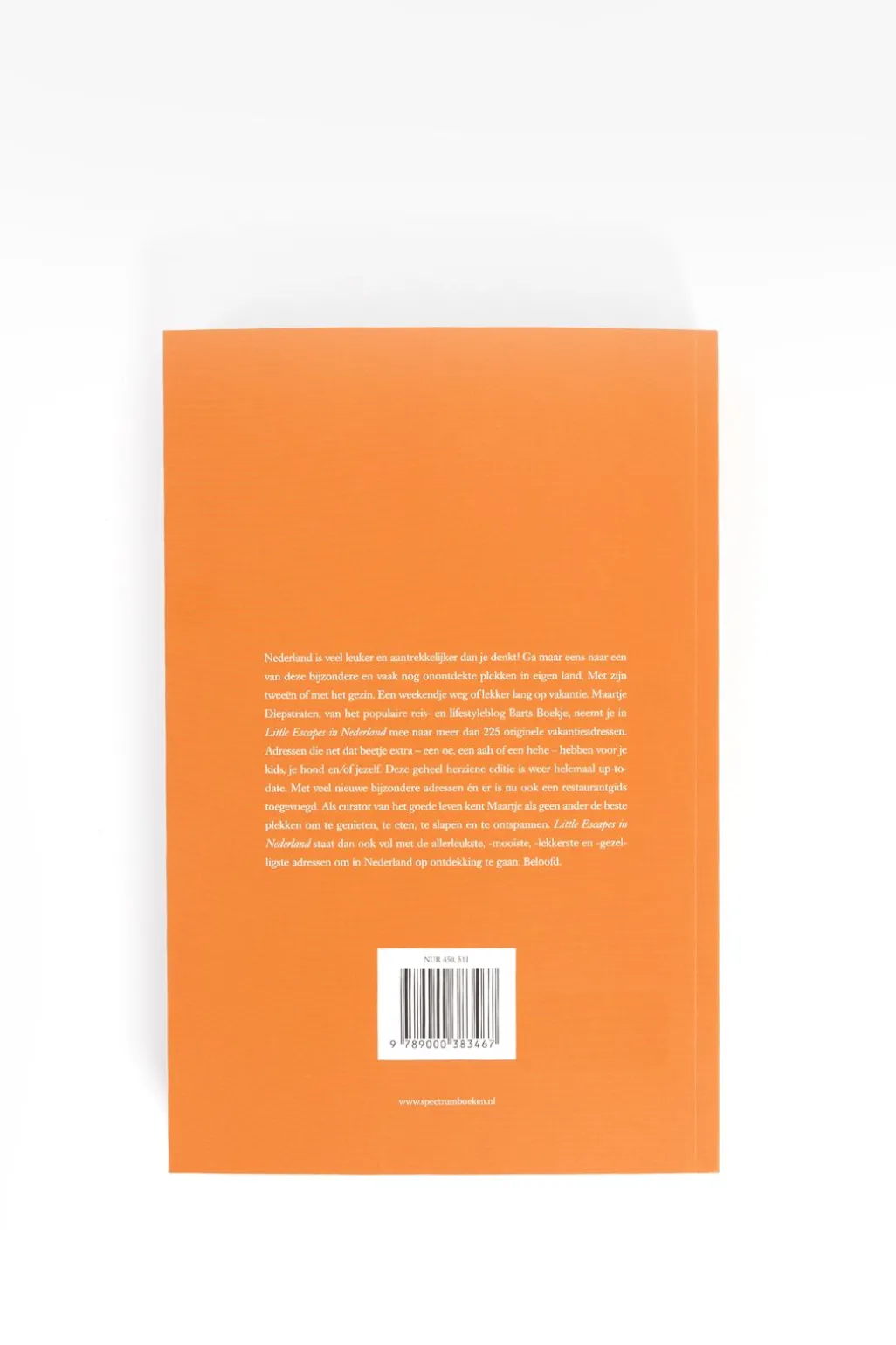 Boek little escapes in Nederland by Barts Boekje