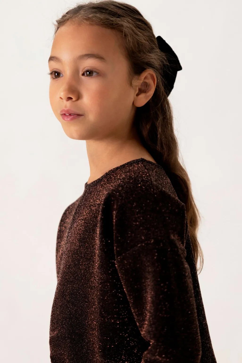 Bronskleurige longsleeve met knoopdetail