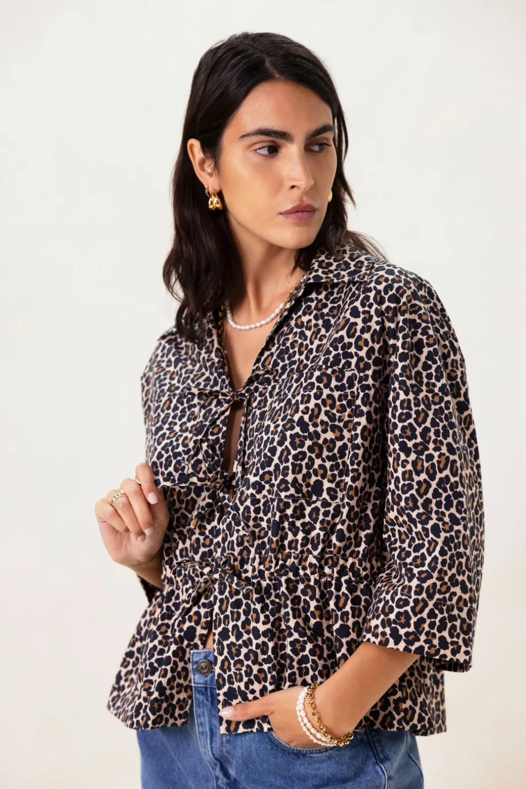 Bruine blouse met leopard print