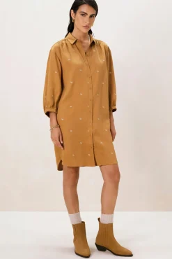 Bruine jurk met pofmouwen en embroidery