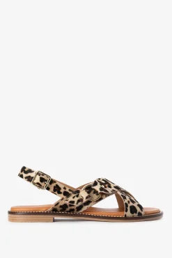 Bruine sandalen met leopard print