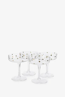 Champagneglazen met gouden hartjes