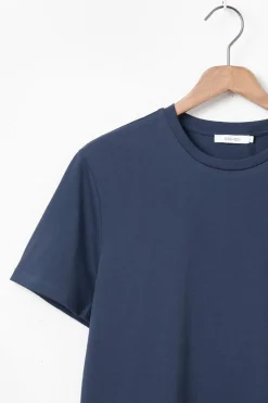 Donkerblauw T-shirt met borstzakje