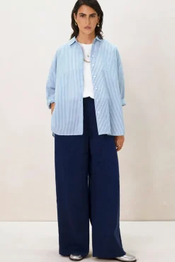 Donkerblauwe high waist pantalon met embroidery