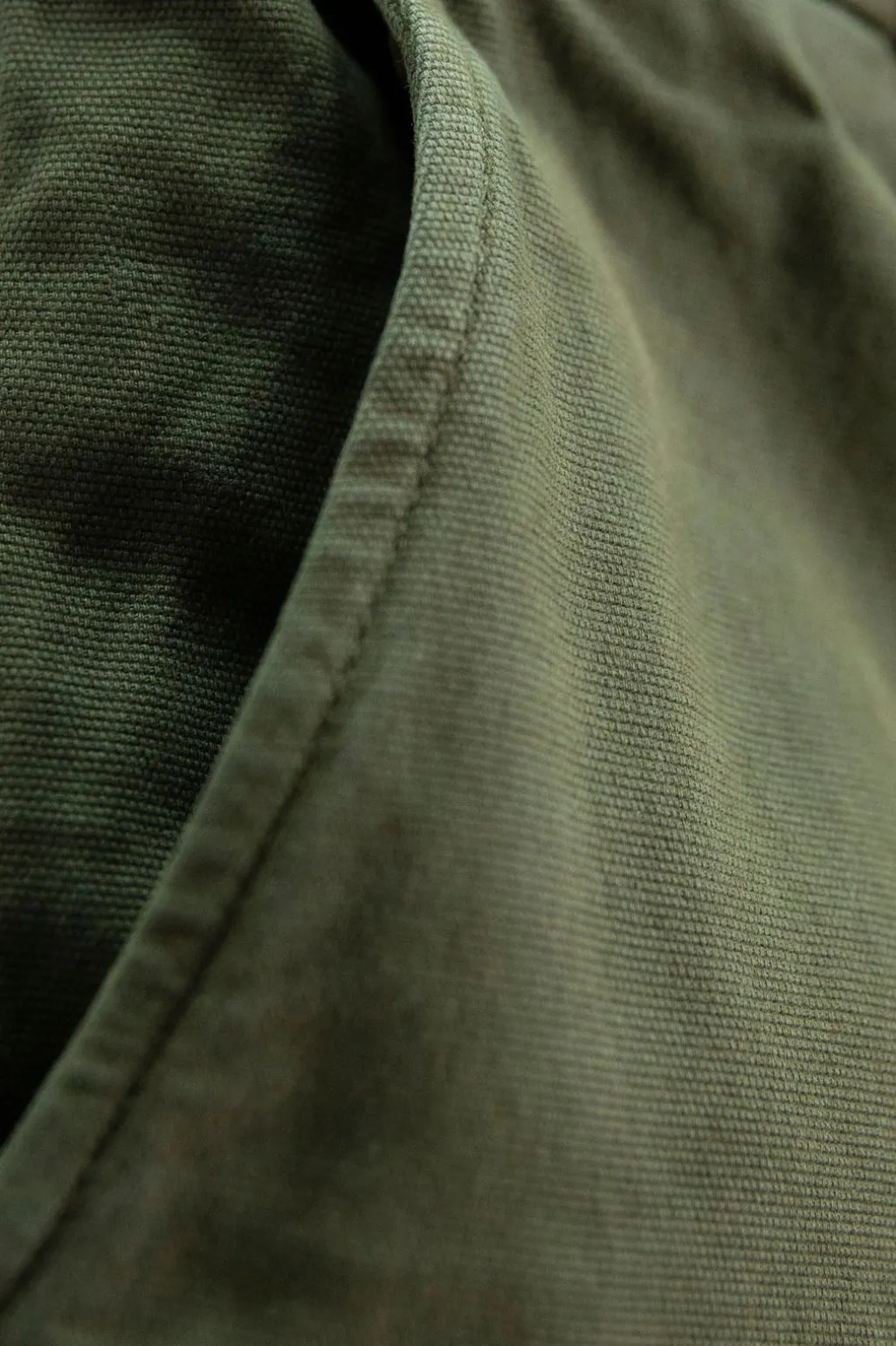 Donkergroene mid-rise katoenen chino