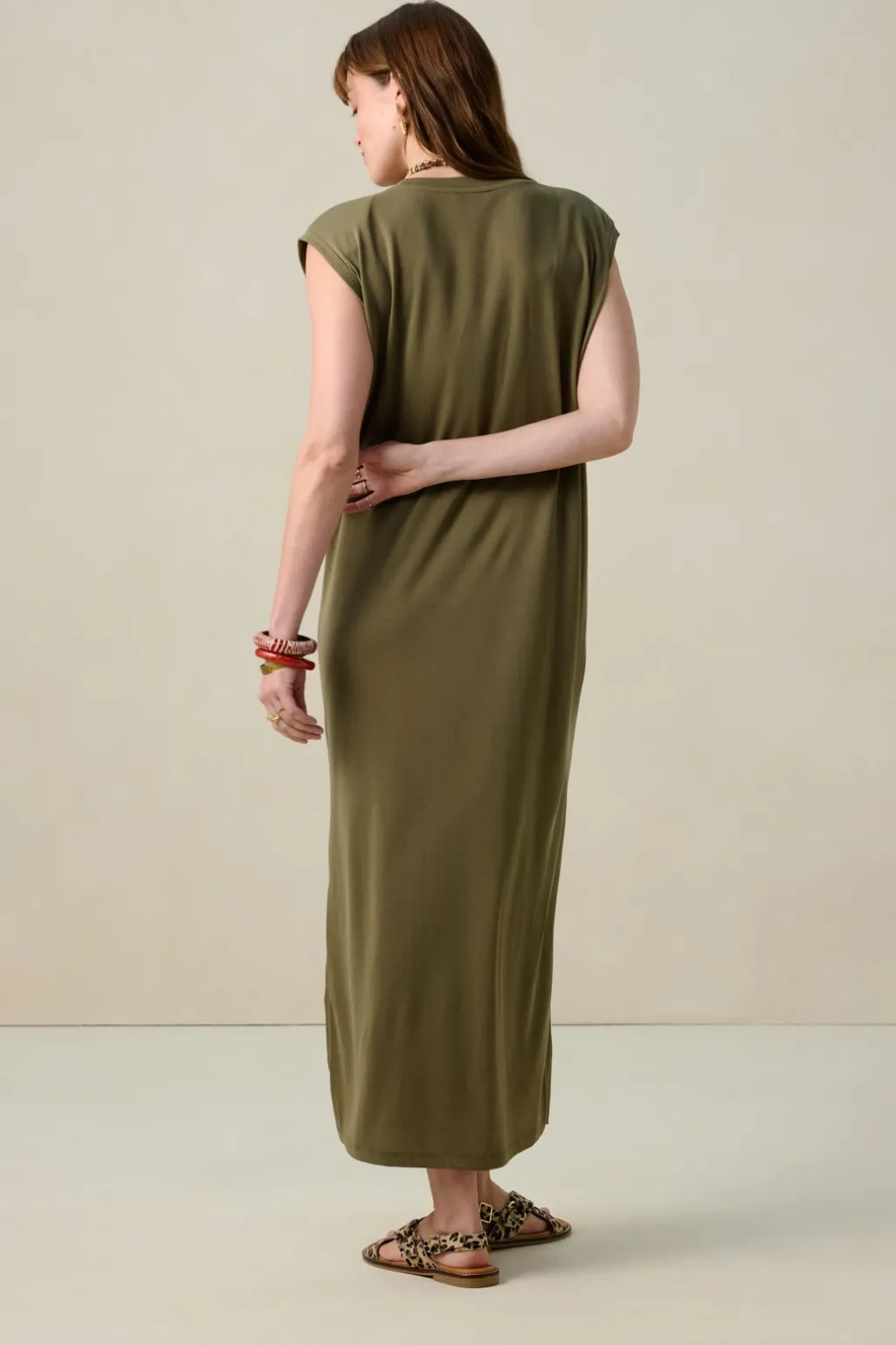 Donkergroene mouwloze maxi jurk