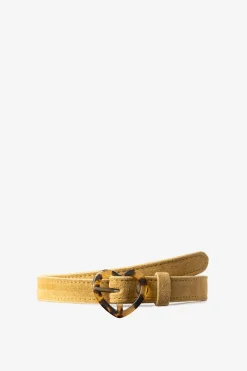Gele riem met hartvormige gesp