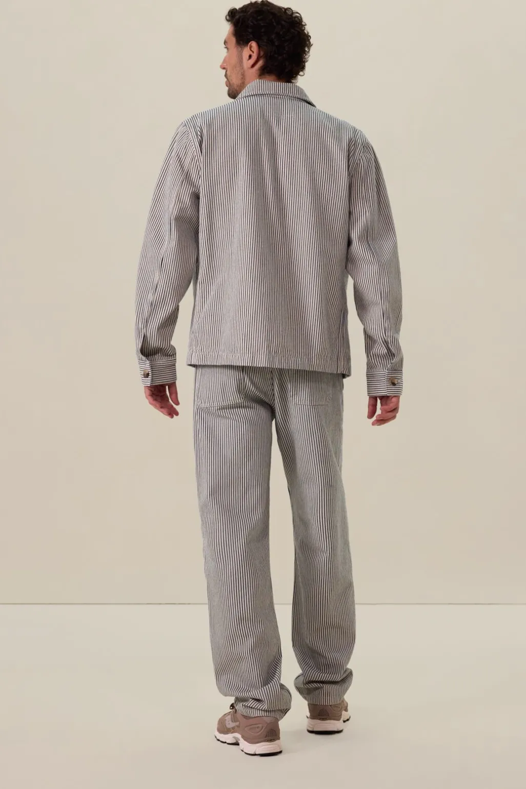 Gestreepte mid-rise broek met opgestikte zakken
