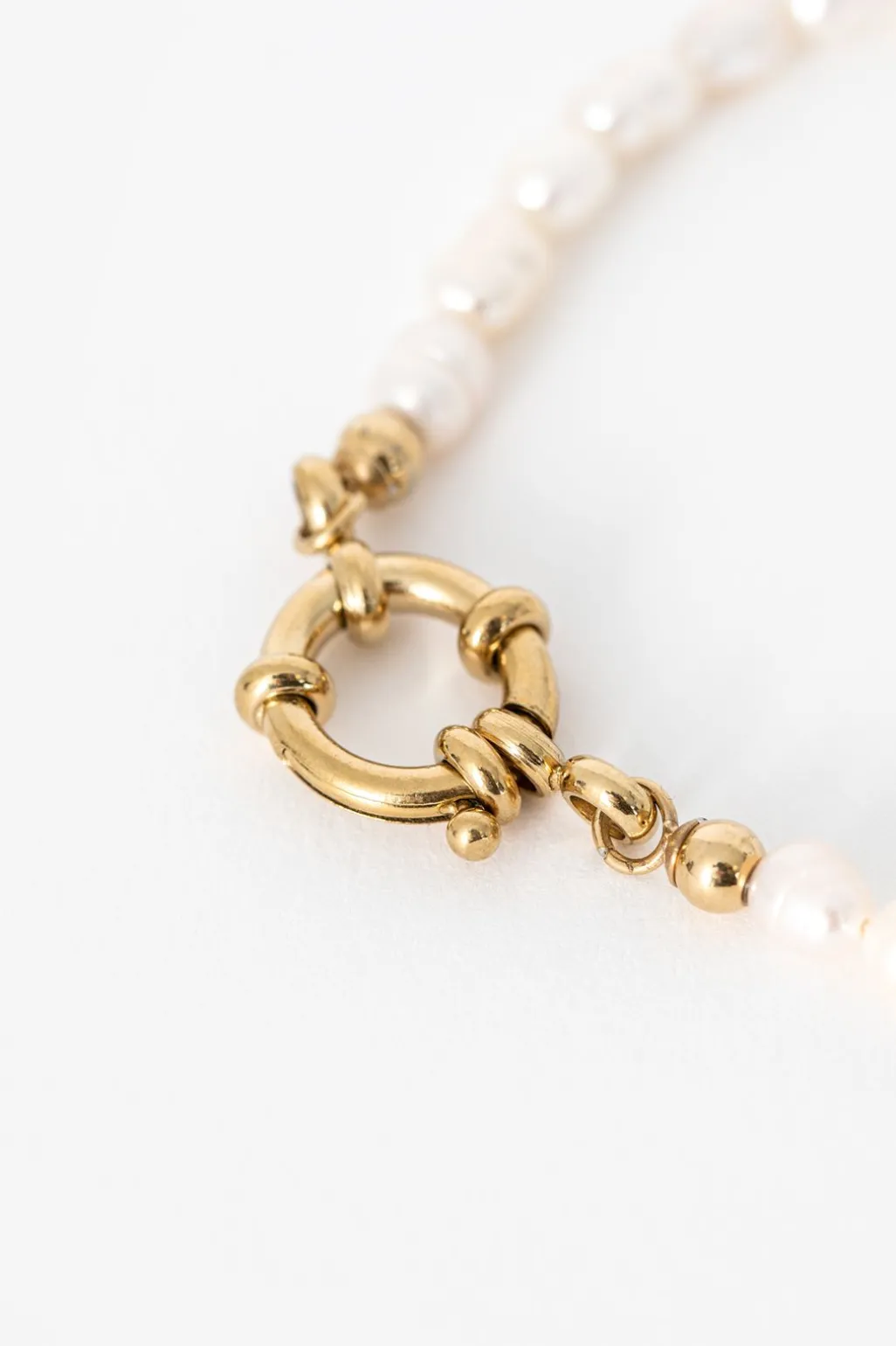 Gold plated armband met parels