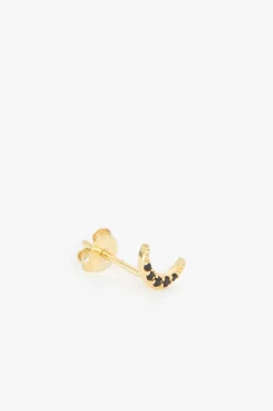 Gold plated moon and star studs met zwarte steentjes