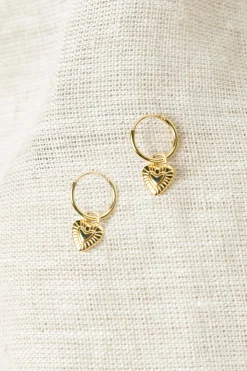 Gold plated oorbellen met hartje