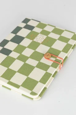 Groen geblokt linnen receptenboek
