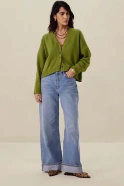 Groen gebreid vest met V-hals