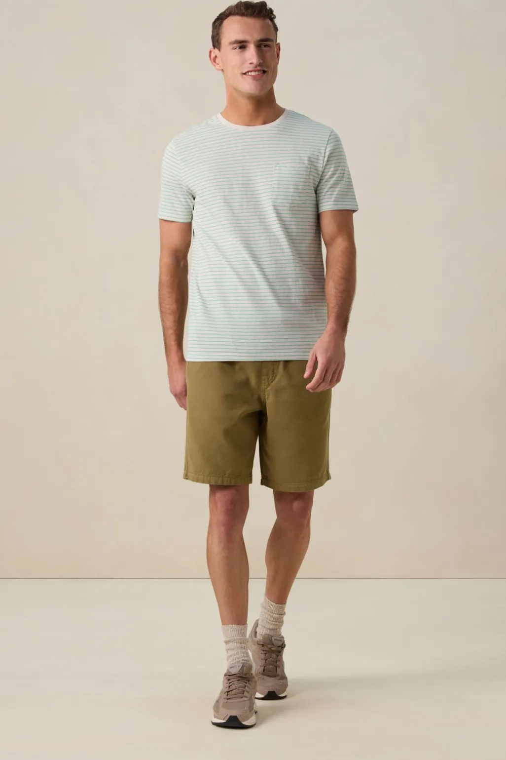 Groen gestreept t-shirt