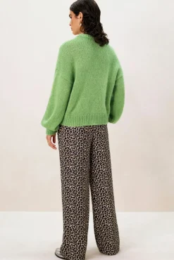 Groene gebreide trui met hart