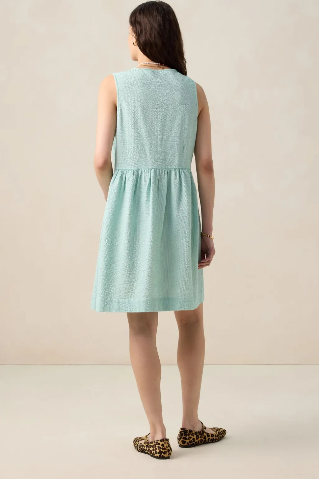 Groene gestreepte mini-jurk