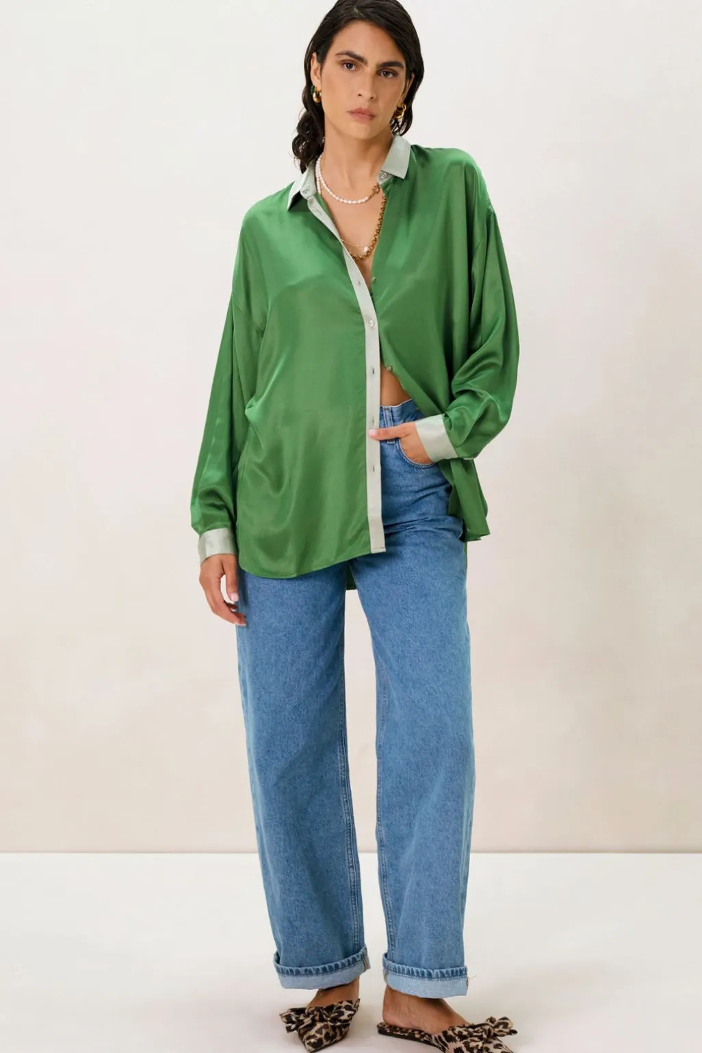 Groene oversized satijnen blouse