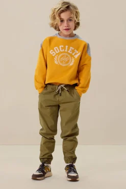 Groene pull on broek met aantrekkoorden