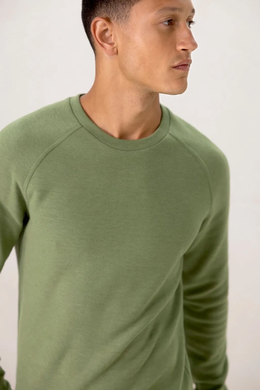 Groene raglan sweater
