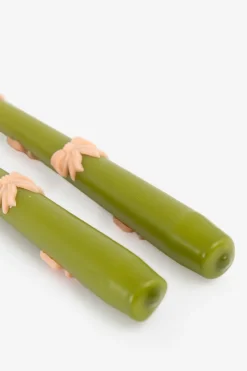 Groene sierkaarsen met strikjes