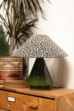 Groene tafellamp met leopard print