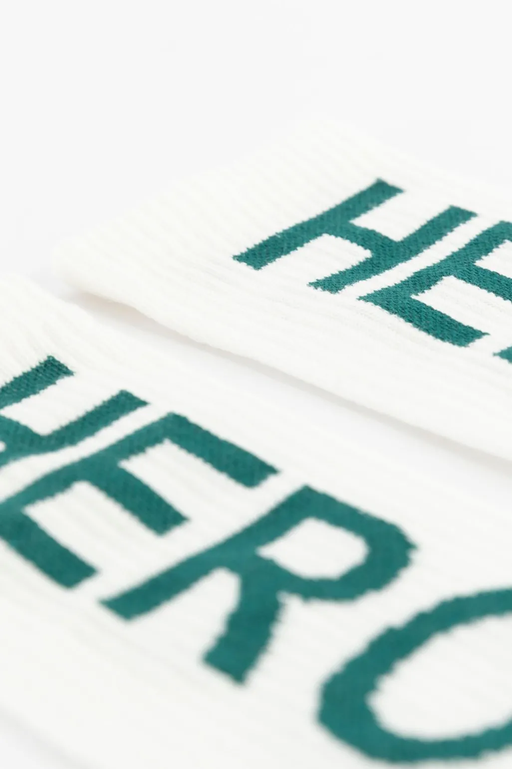 Heroes on Socks witte sokken met groene print