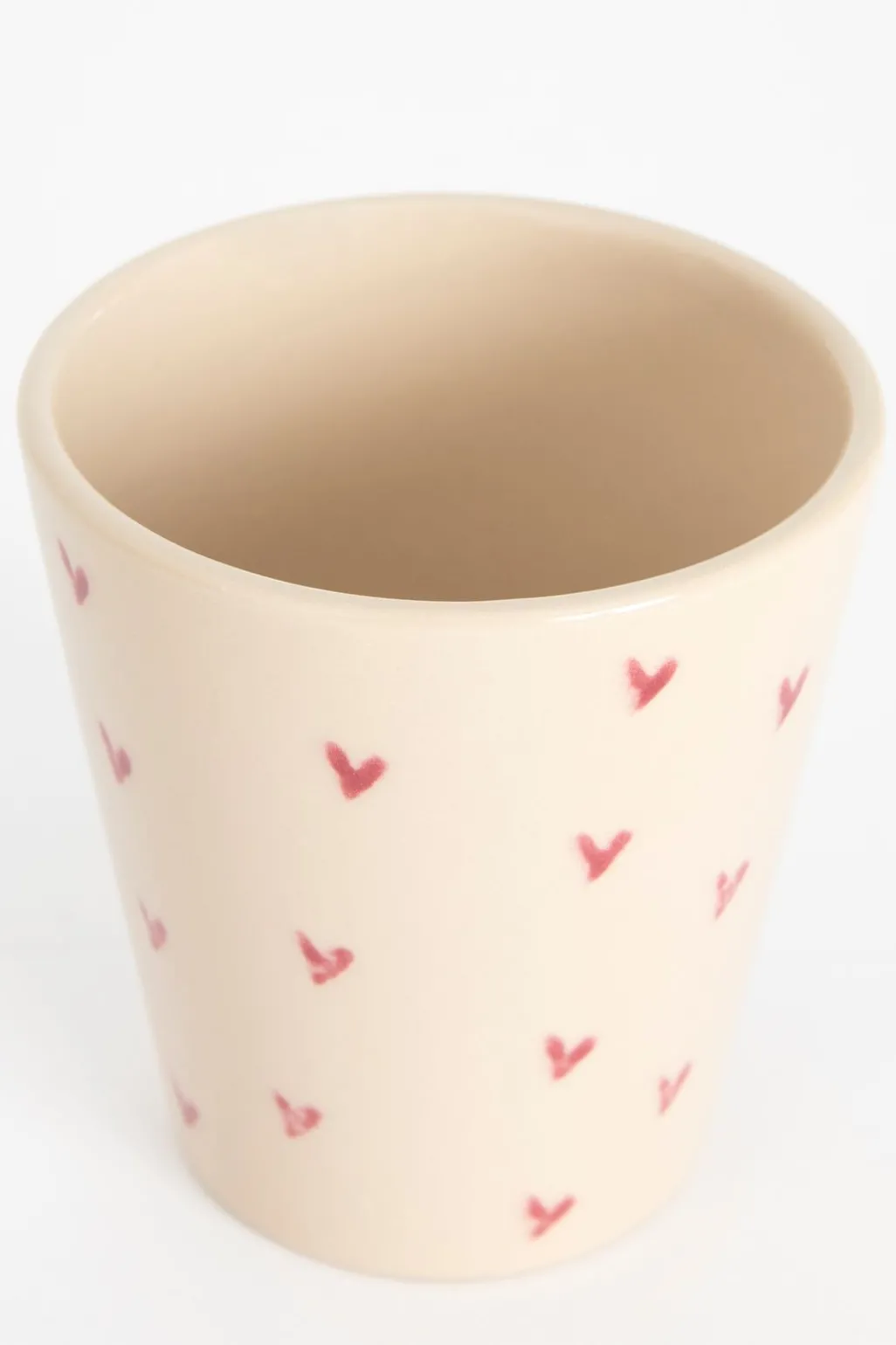 Koffiemokken beige met hartjes