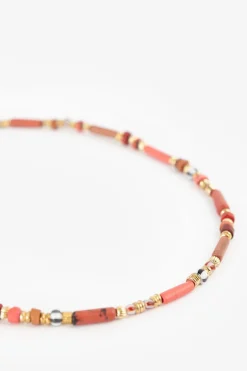 Korte bruine ketting met multicolor kralen