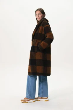 Lange geruite faux fur jas