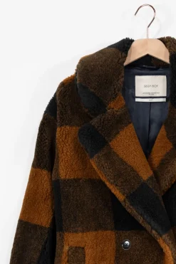 Lange geruite faux fur jas